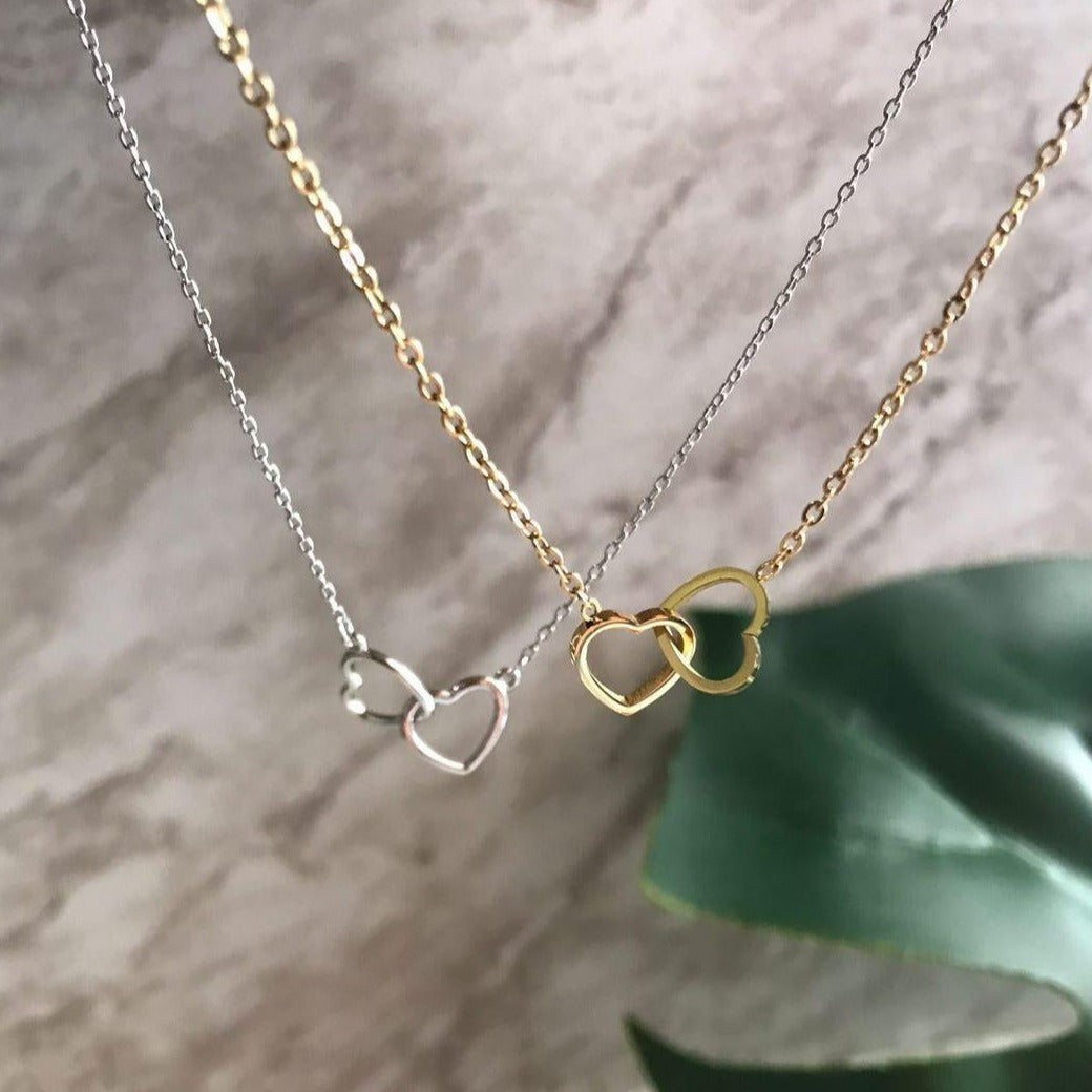 Collar Corazones Entrelazados