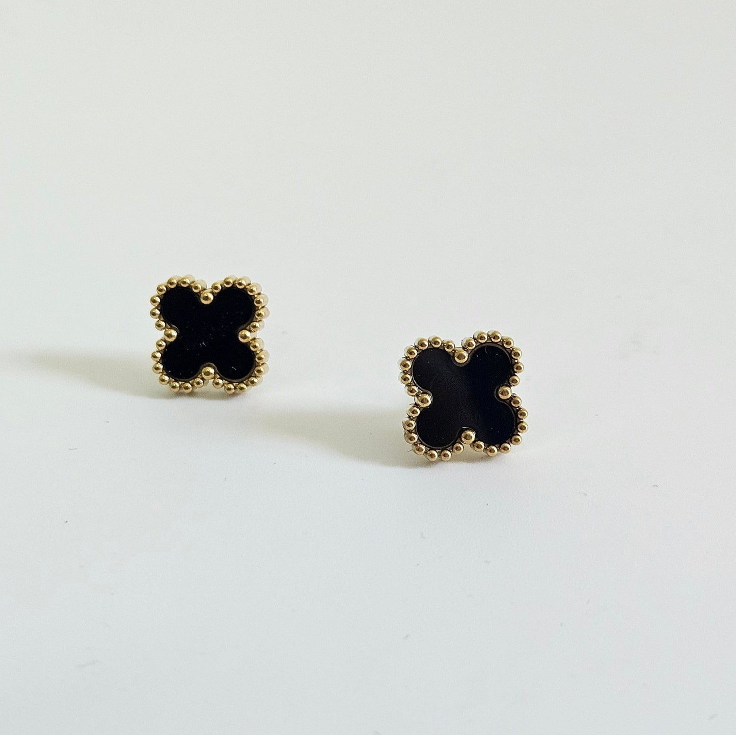 Aretes Treból