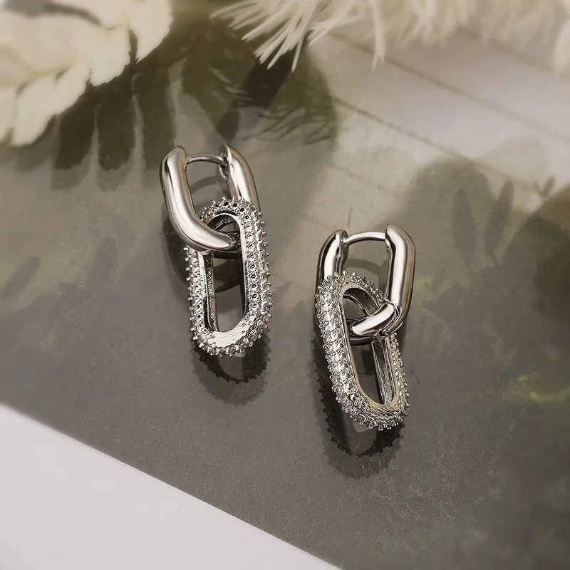 Aretes Romina